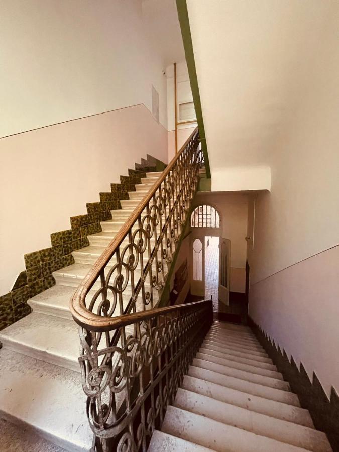 The Best Location Salon Apartment With Main Street View Sarajevo Exterior photo